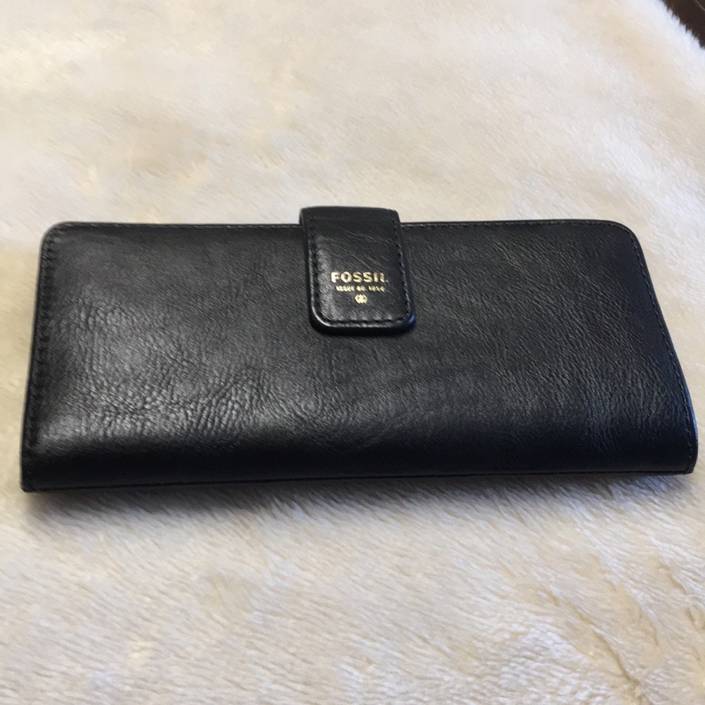 Authentic black leather checkbook Fossil wallet
